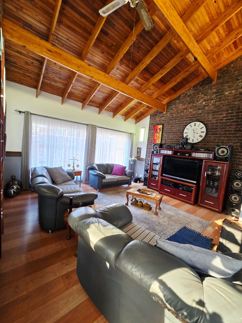 4 Bedroom Property for Sale in Wilkoppies North West